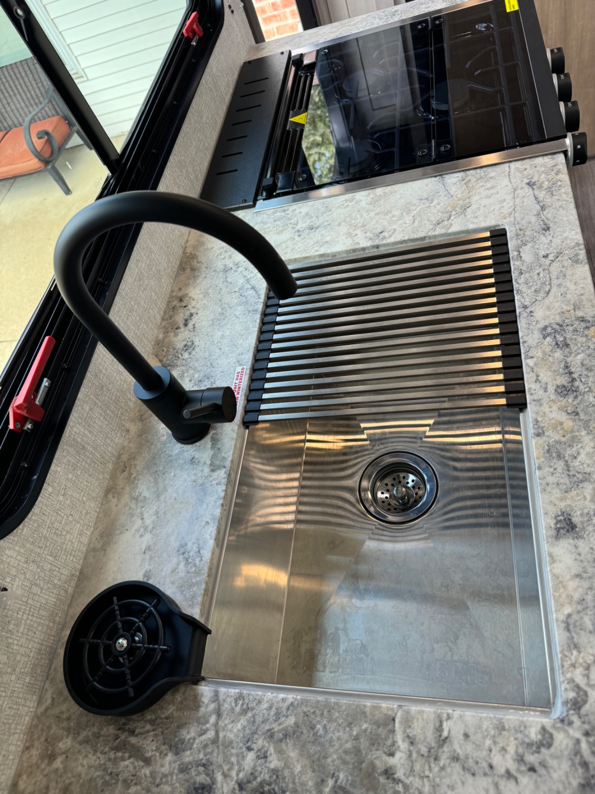 Travel trailer, photo 17 of 26